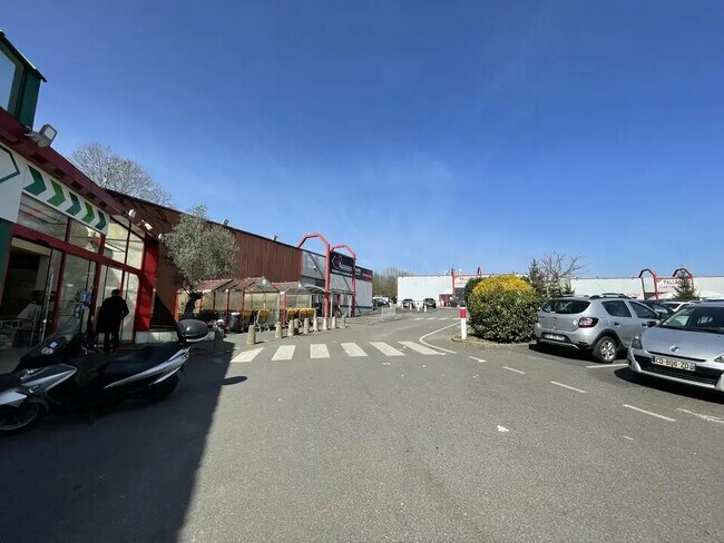 Plus de détails pour Local commercial à louer