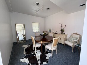 612 Jefferson St, Charlottesville, VA à louer Photo intérieure– Image 2 sur 11