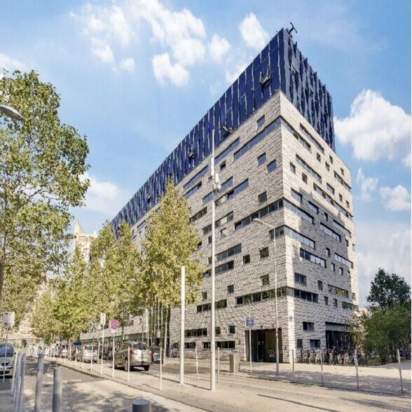 892-896 Rue Yves Kermen, Boulogne-Billancourt à louer - Photo de l’immeuble – Image 2 sur 20
