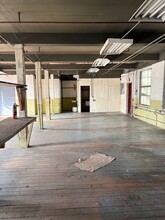 25 Wells St, Bridgeport, CT à louer Photo intérieure– Image 2 sur 4