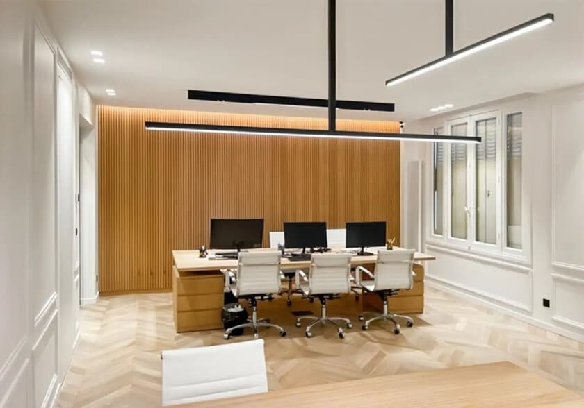 Bureau dans Paris à louer - Photo de l’immeuble – Image 2 sur 8