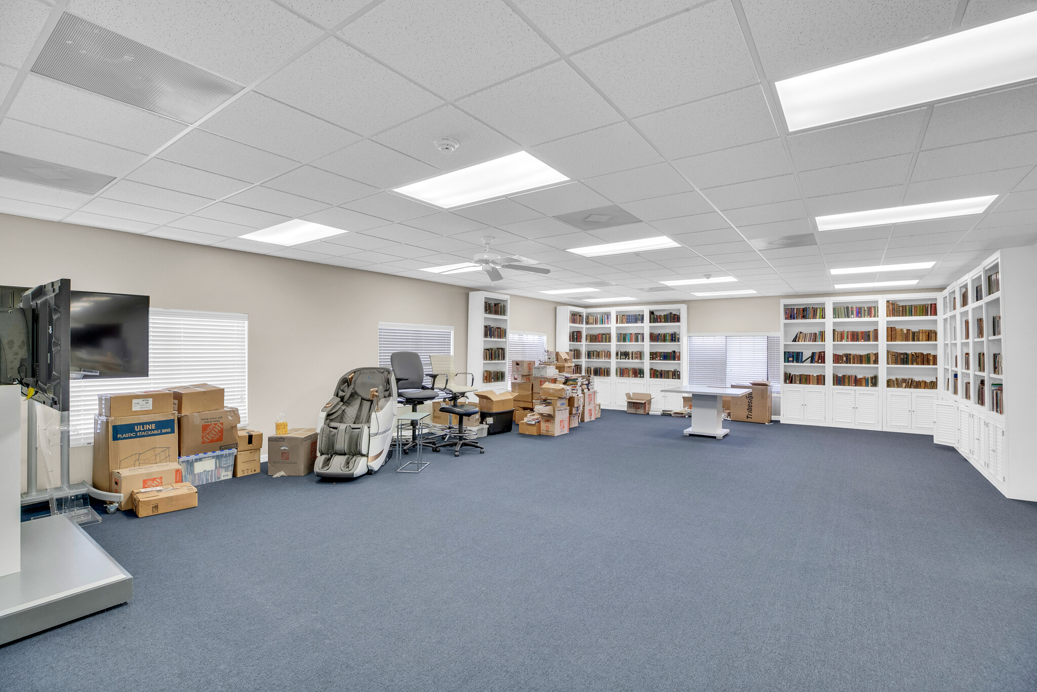 2058 14th Ave, Vero Beach, FL à louer Photo de l’immeuble– Image 1 sur 7