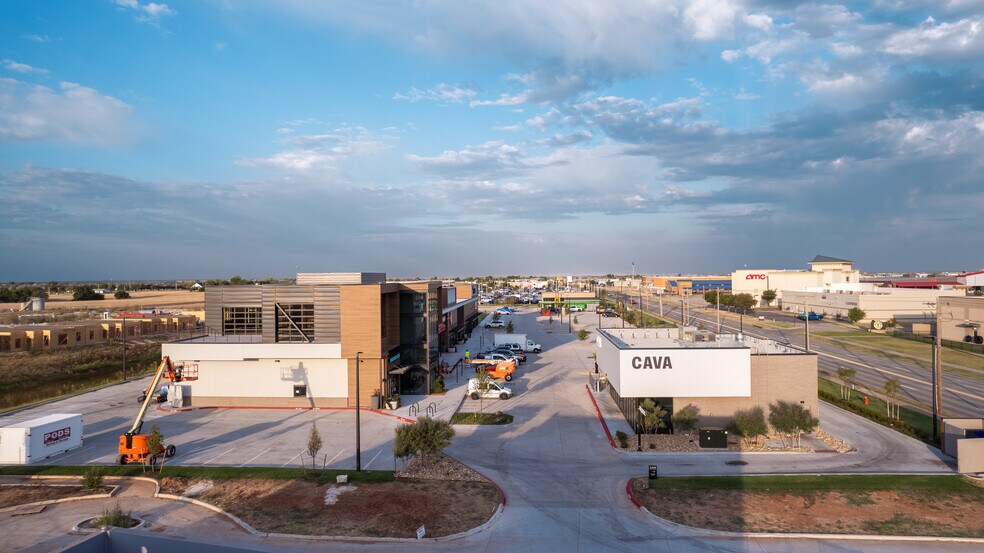 12708 NW 10th St, Yukon, OK à louer - Photo de l’immeuble – Image 3 sur 5