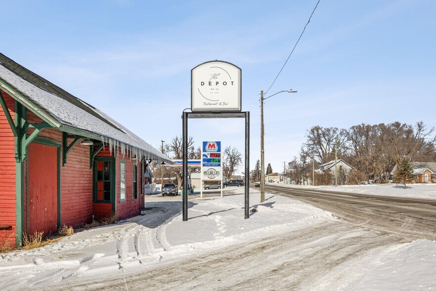 511 Fergus Ave, Erhard, MN à vendre - Photo de l’immeuble – Image 3 sur 32