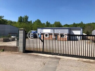 Plus de détails pour Bureau, Local d'activités à louer