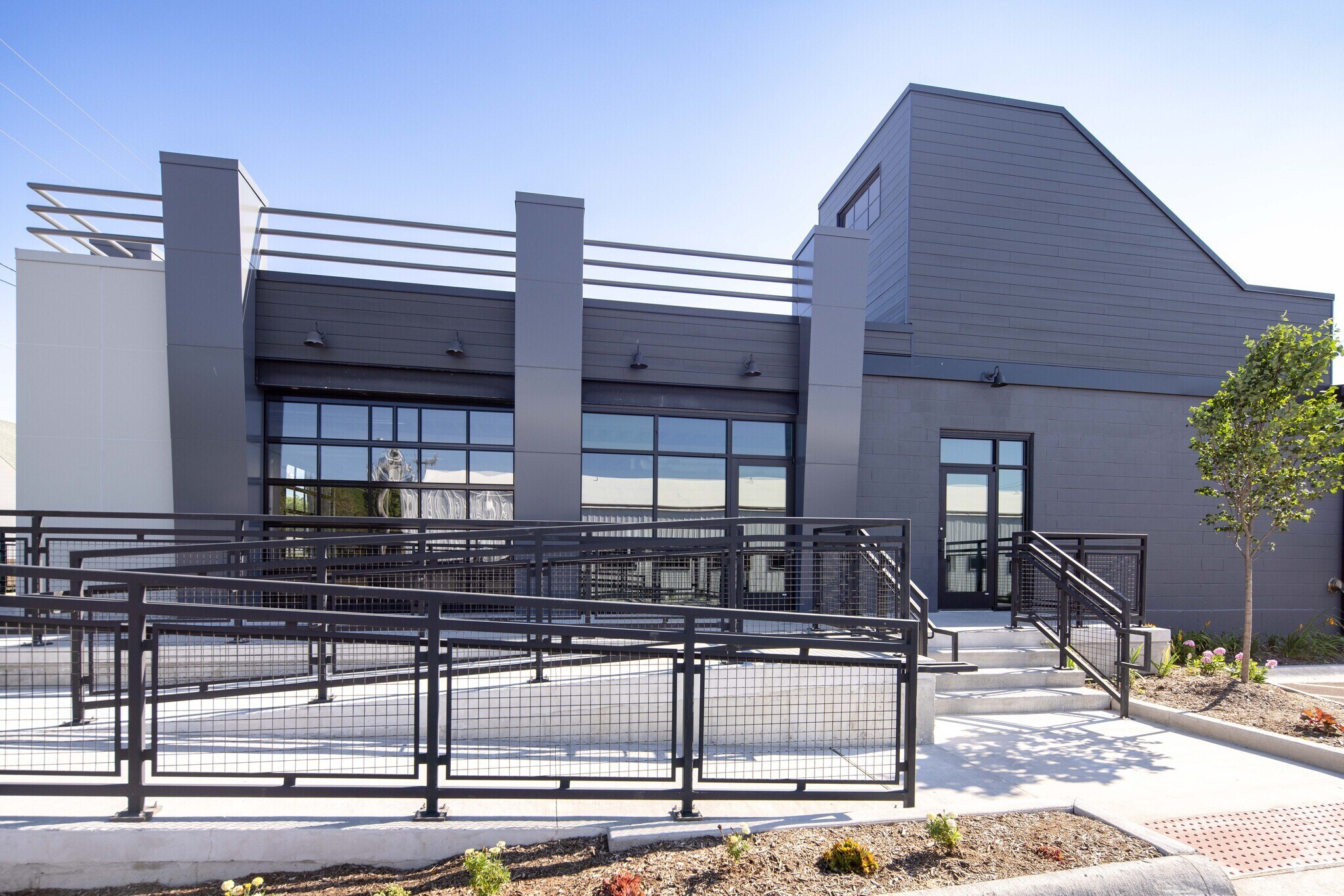 125 E State St, Cherry Valley, IL à louer Photo principale– Image 1 sur 35