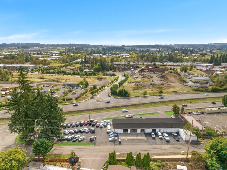 18435 SW Pacific Hwy, Tualatin, OR à louer - Photo de l’immeuble – Image 3 sur 12