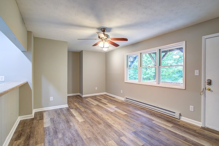 591 Margo Rd, Boone, NC à vendre - Photo de l’immeuble – Image 3 sur 13