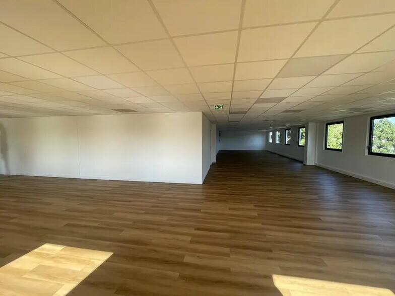 Local d’activités dans Gennevilliers à louer - Photo intérieure – Image 3 sur 18