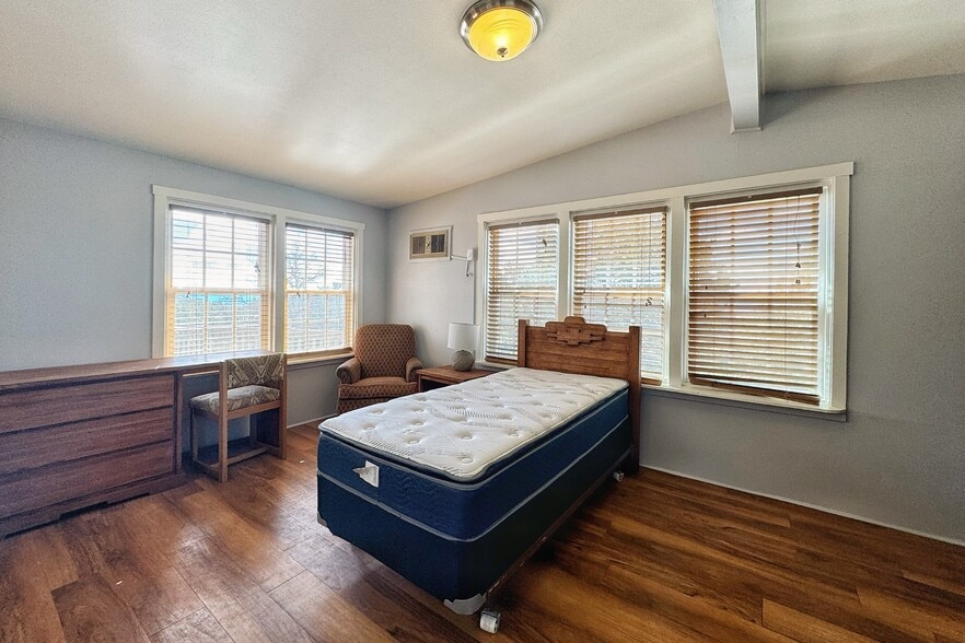 25 Vista Point Rd, Santa Fe, NM à vendre - Photo intérieure – Image 3 sur 13