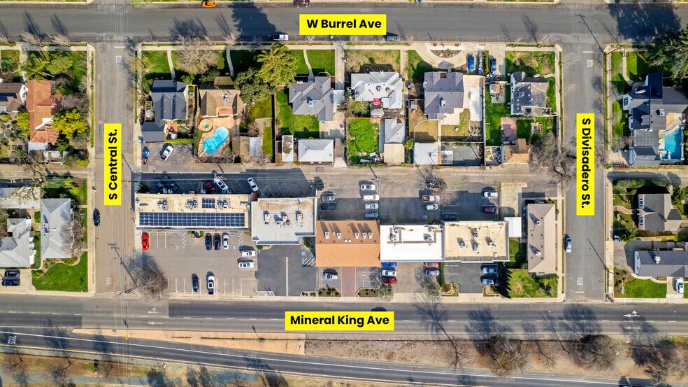 1620 W Mineral King Ave, Visalia, CA à louer - Photo de l’immeuble – Image 3 sur 7