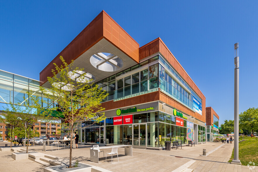 2615-2865 Ave Van Horne, Montréal, QC à louer - Photo de l’immeuble – Image 1 sur 20