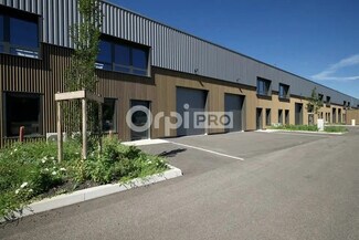Plus de détails pour 225 B Avenue Des Marronniers, Bourgoin-Jallieu - Bureau, Local d'activités à louer