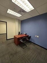 7220 N Lindbergh Blvd, Hazelwood, MO à louer Photo intérieure– Image 2 sur 4