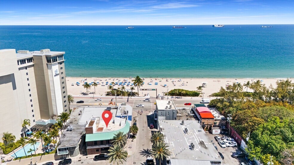 900 Sunrise Ln, Fort Lauderdale, FL à vendre - Photo de l’immeuble – Image 2 sur 23