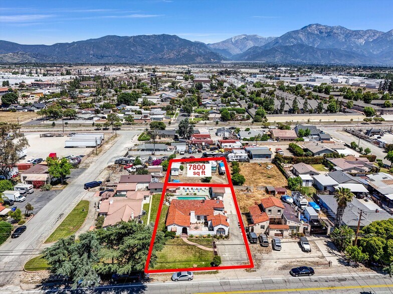 1885 W 9th St, Upland, CA à vendre - Aérien – Image 1 sur 5