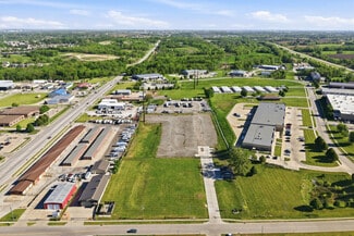Plus de détails pour 5614 NE 12th Ave, Pleasant Hill, IA - Industriel/Logistique à louer