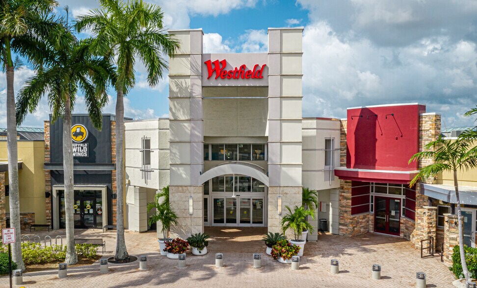 8000 W Broward Blvd, Plantation, FL à vendre - Photo de l’immeuble – Image 3 sur 5