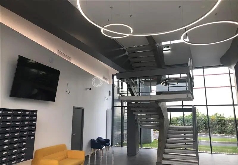 Bureau dans Rosny-sous-Bois à louer - Photo de l’immeuble – Image 1 sur 6