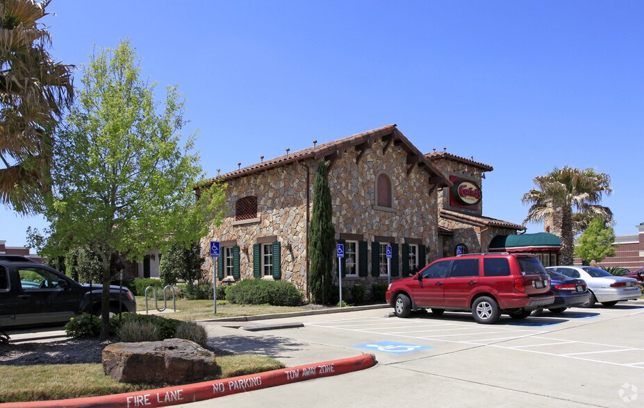 5320-6000 Highway 6, Missouri City, TX à louer - Photo principale – Image 2 sur 3