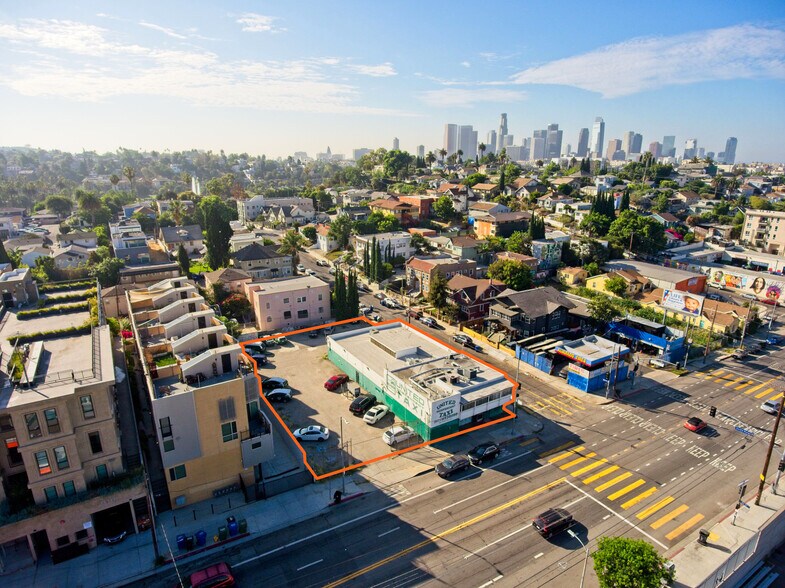900 N Alvarado St, Los Angeles, CA à louer - Photo principale – Image 1 sur 7
