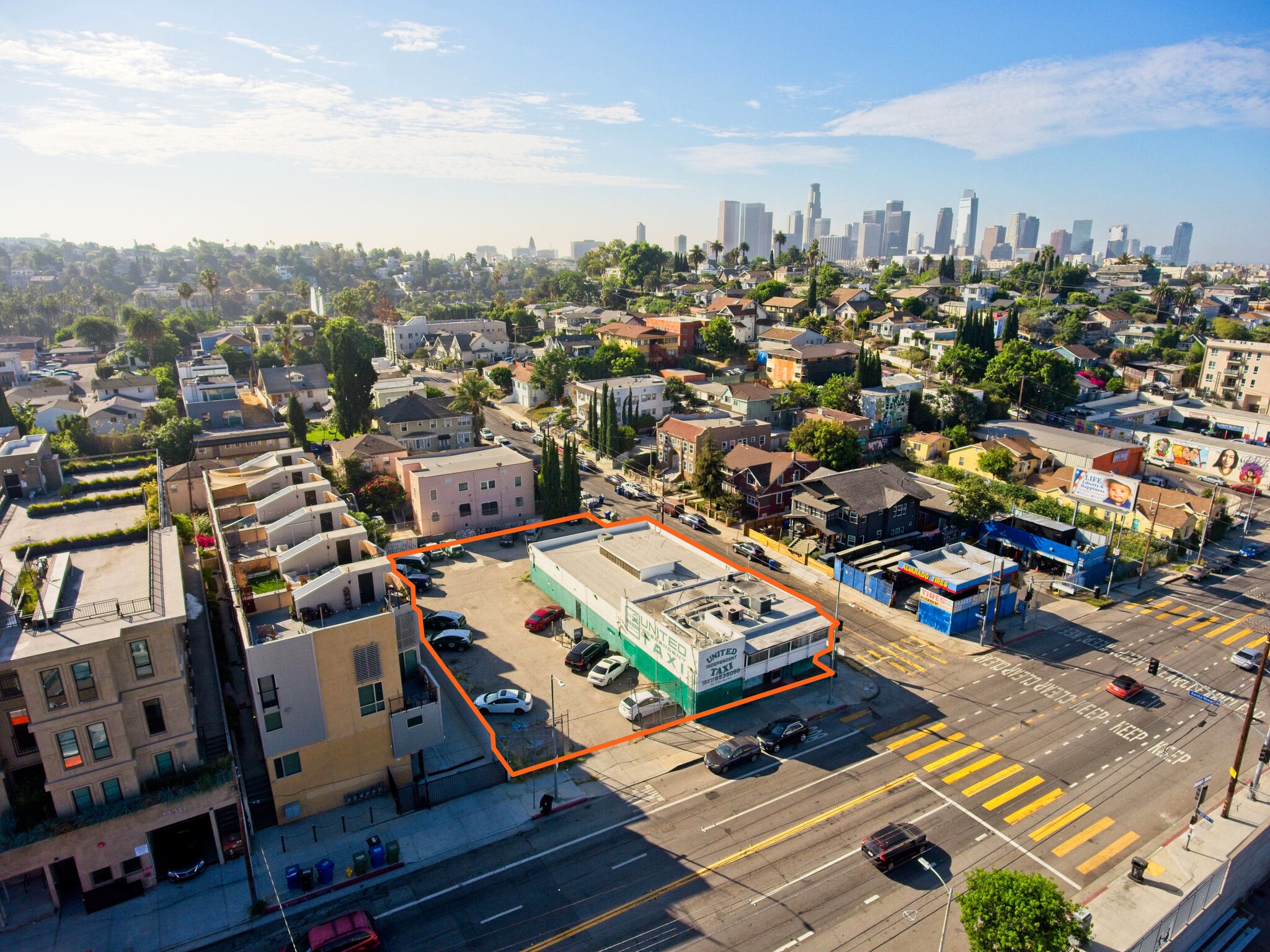 900 N Alvarado St, Los Angeles, CA à louer Photo principale– Image 1 sur 8