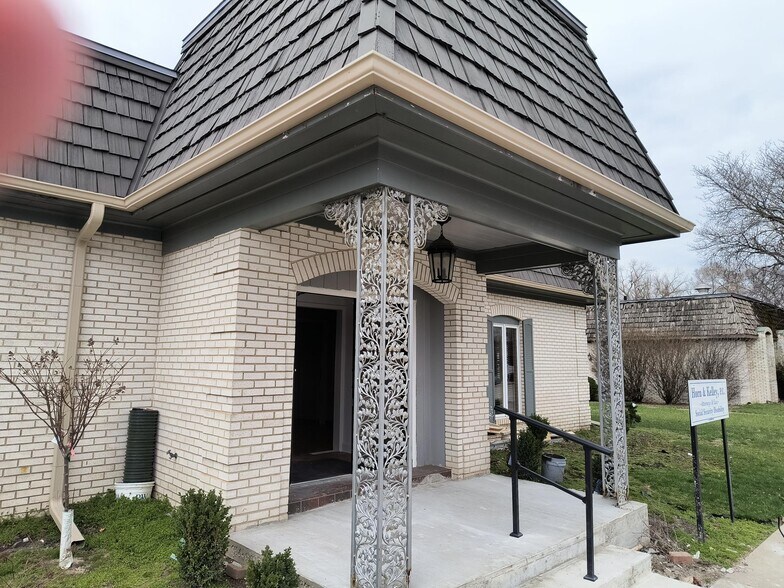 9013 Indianapolis Blvd, Highland, IN à louer - Photo de l’immeuble – Image 3 sur 4