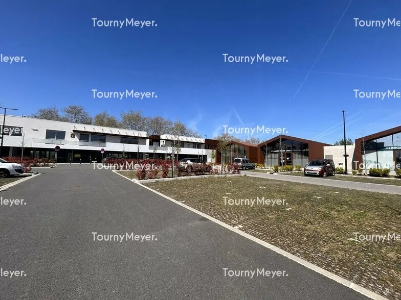 226 Avenue Des Pyrénées, Muret à vendre - Photo de l’immeuble – Image 3 sur 3