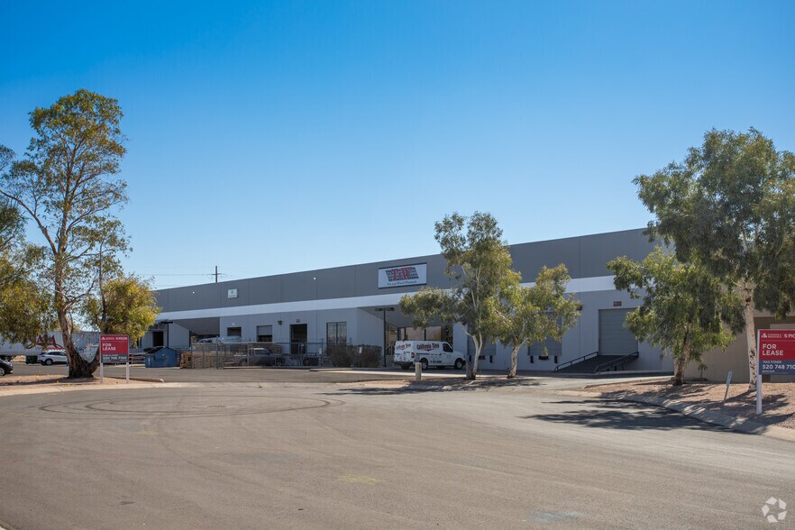 3850 E 44th St, Tucson, AZ à louer - Photo principale – Image 1 sur 5