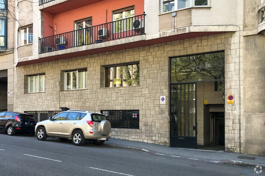 Bureau dans Madrid, Madrid à louer - Photo de l’immeuble – Image 2 sur 4
