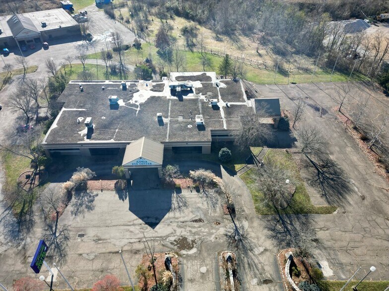 1500 Lafayette Ave, Moundsville, WV à louer - Photo de l’immeuble – Image 2 sur 17