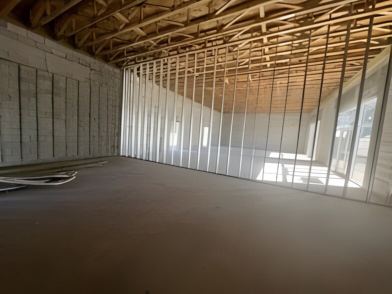 611 E Sugarland Hwy, Clewiston, FL à louer - Photo de l’immeuble – Image 2 sur 10