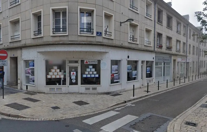 Local commercial dans Orléans à louer - Photo de l’immeuble – Image 1 sur 1