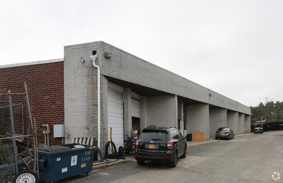 899 Long Island Ave, Deer Park, NY à louer - Photo de l’immeuble – Image 2 sur 6