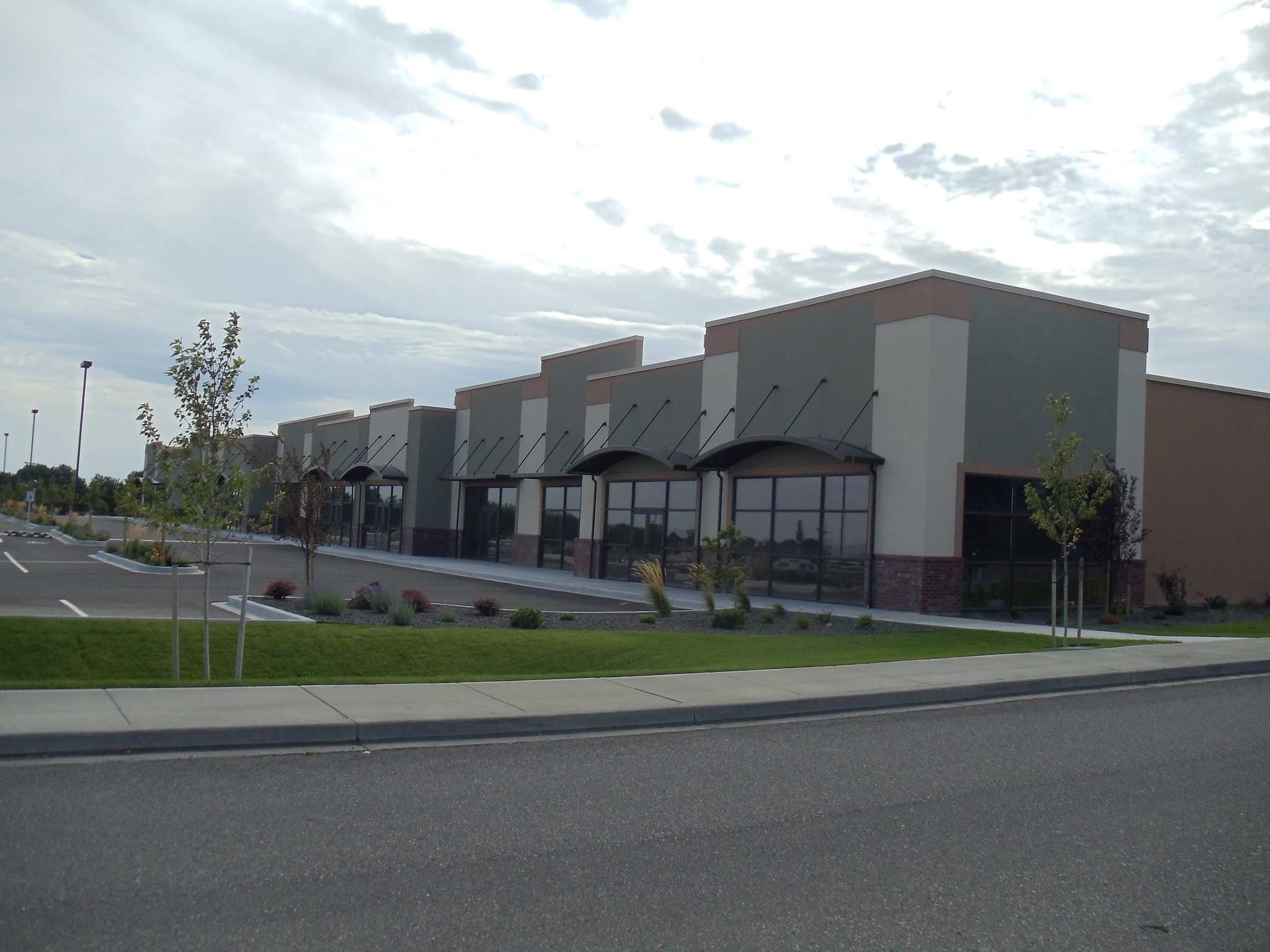 2909 S Quillan St, Kennewick, WA à louer Photo principale– Image 1 sur 6