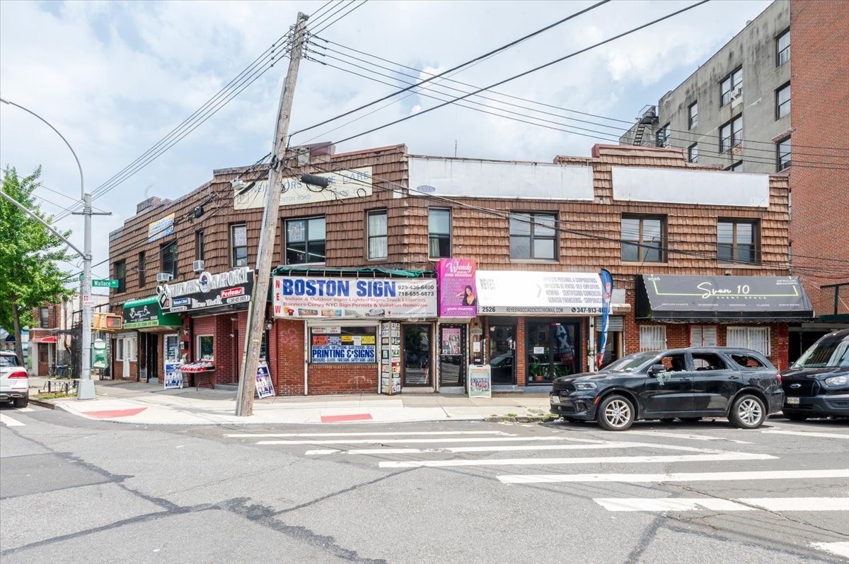 2526-2532 Boston Rd, Bronx, NY à vendre Photo de l’immeuble– Image 1 sur 19