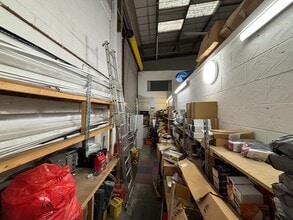 11 Ramac Way, Londres à louer Photo intérieure– Image 1 sur 2