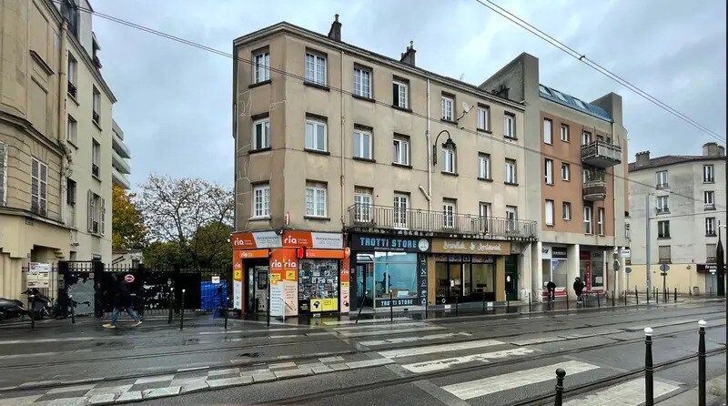 Immeuble residentiel dans L'ILE-SAINT-DENIS à vendre - Photo de l’immeuble – Image 1 sur 7