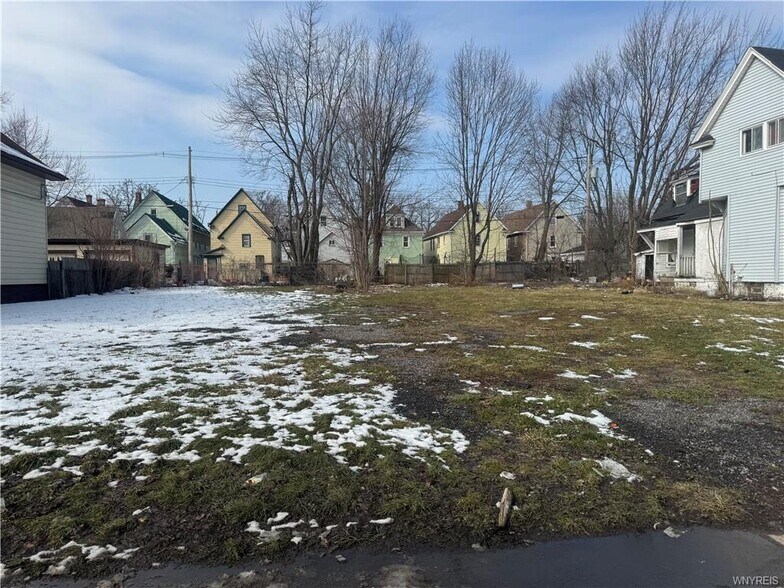 128 Detroit St, Buffalo, NY à vendre - Photo principale – Image 1 sur 1