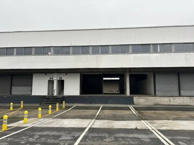 Local d’activités dans Aulnay-sous-Bois à louer Photo de l’immeuble– Image 1 sur 11