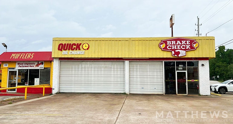 1300 FM 1960, Houston, TX à louer - Photo de l’immeuble – Image 3 sur 4