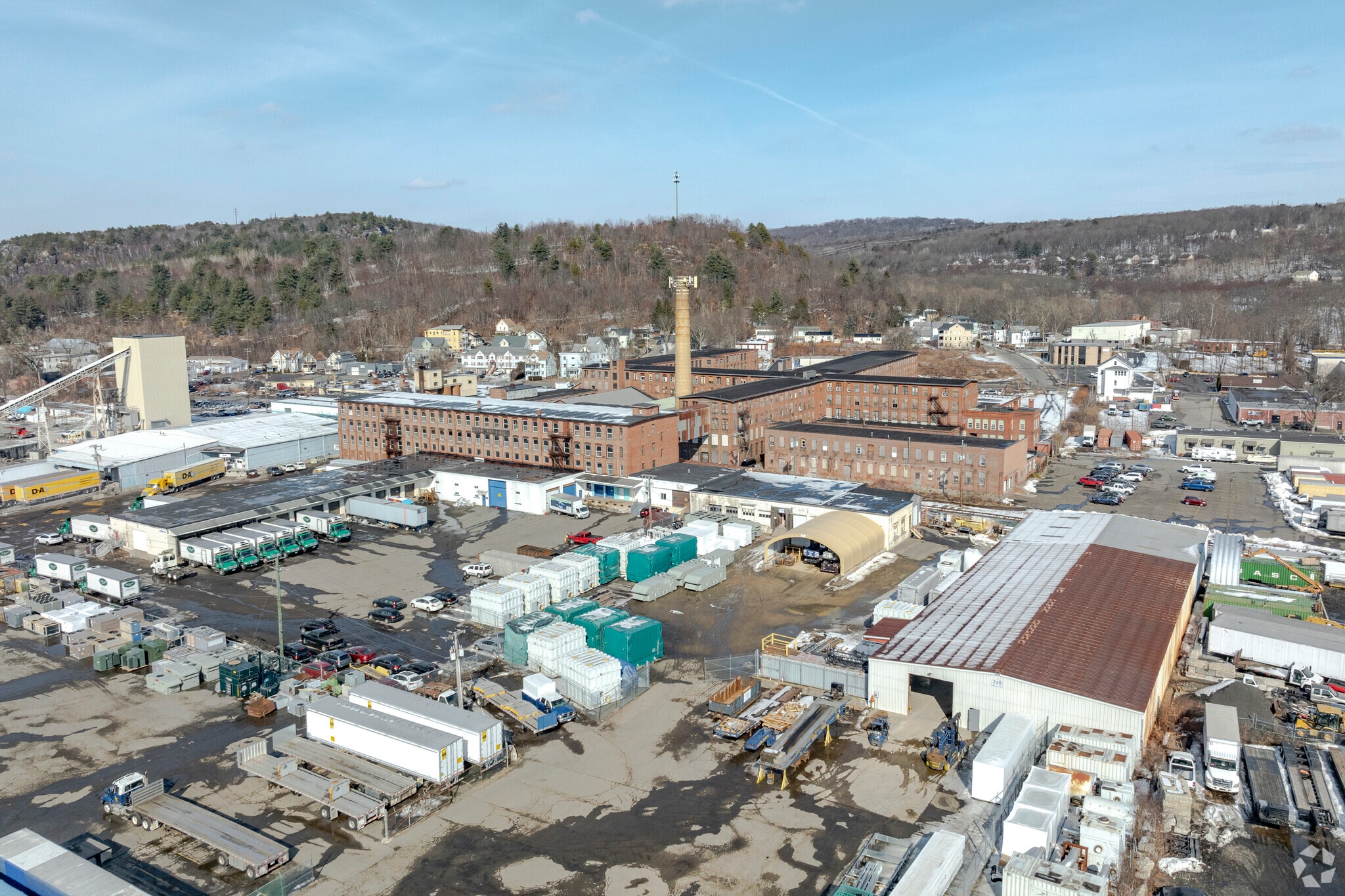 280 Chase River Rd, Waterbury, CT à louer Photo principale– Image 1 sur 6