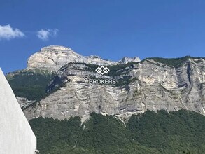 Crolles, ISE - Vue aérienne  vue de carte