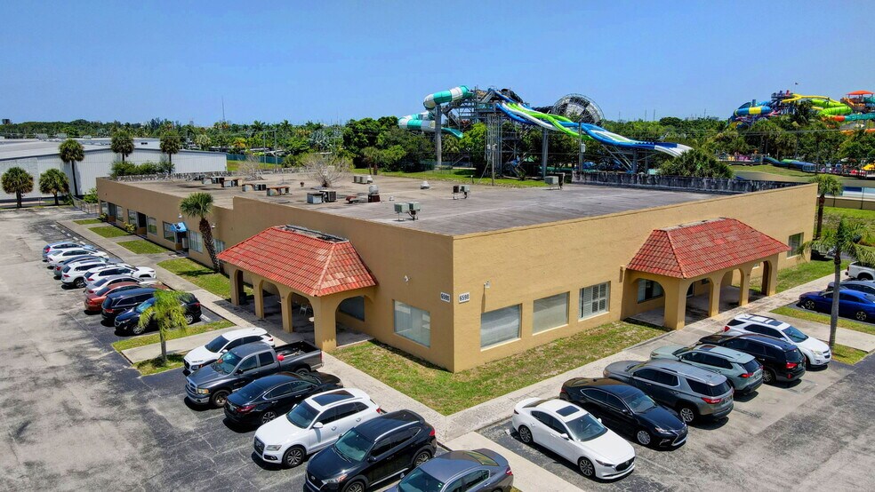 6598 N Military Trl, Riviera Beach, FL à vendre - Photo de l’immeuble – Image 2 sur 15