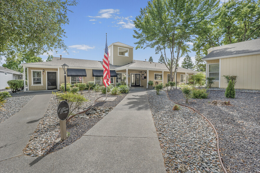 1475 Baechtel Rd, Willits, CA à vendre - Photo de l’immeuble – Image 2 sur 5