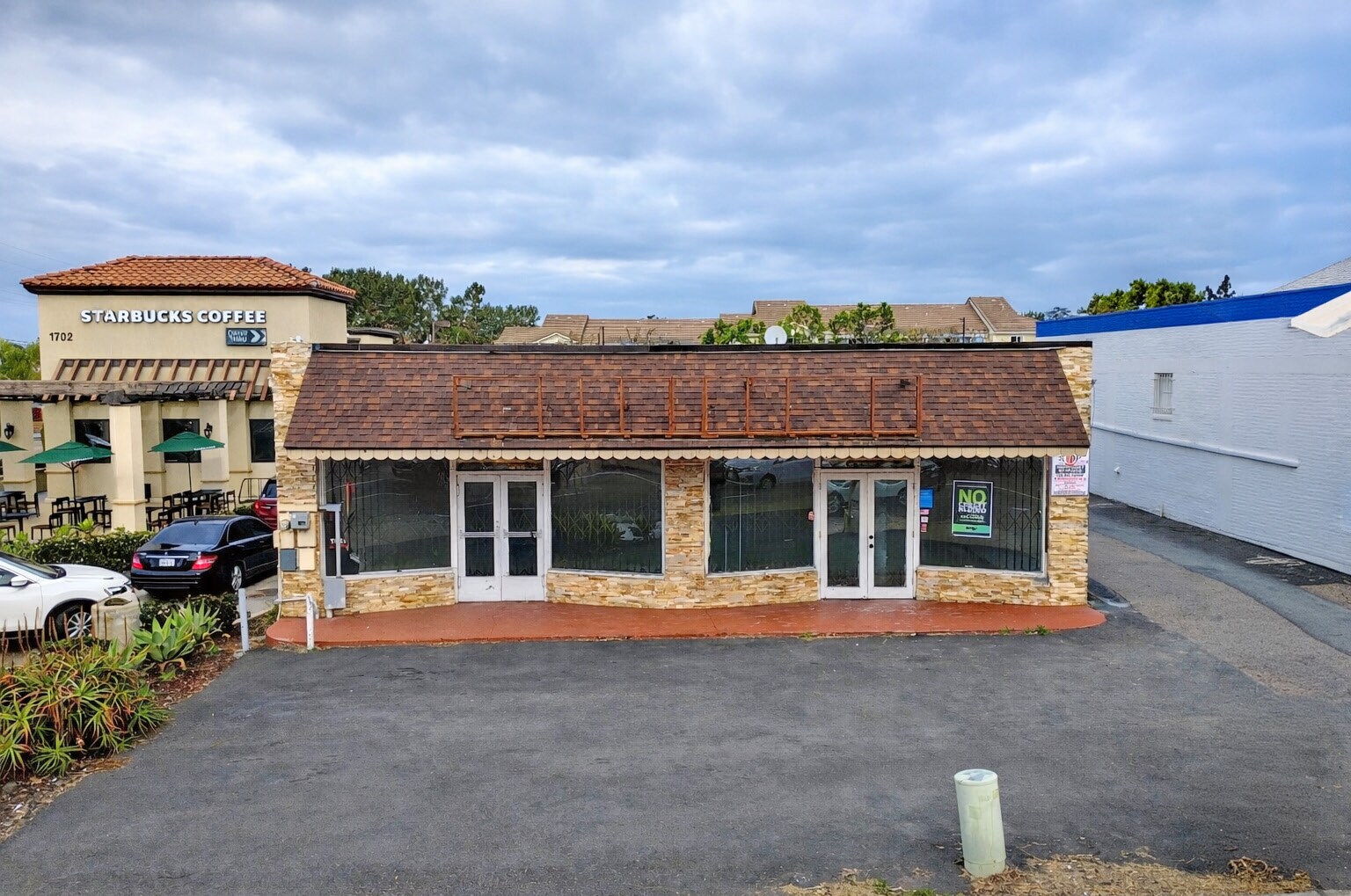 1708-1710 Mission Ave, Oceanside, CA à vendre Photo de l’immeuble– Image 1 sur 5