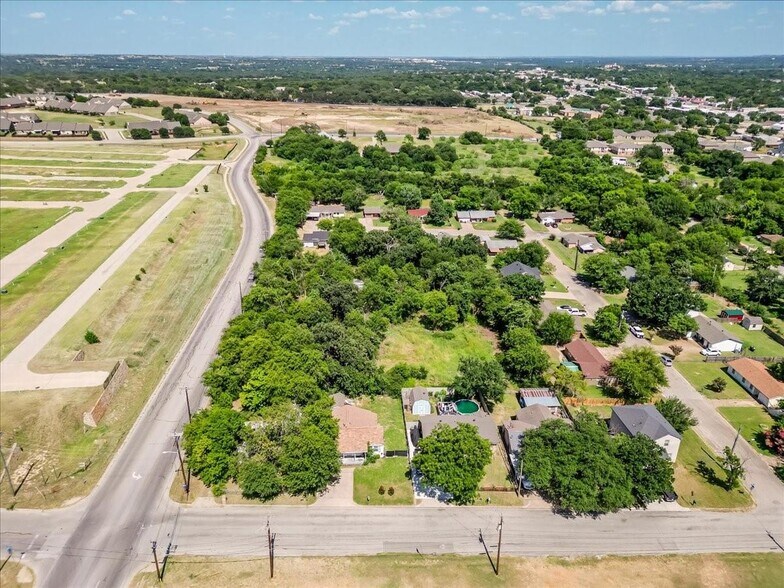 410 N Mill St, Weatherford, TX à vendre - Photo de l’immeuble – Image 3 sur 6