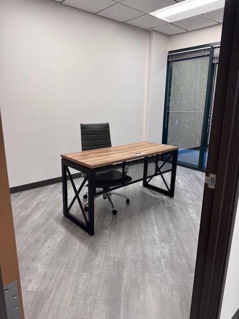 4740 Green River Rd, Corona, CA à louer Photo intérieure– Image 1 sur 6