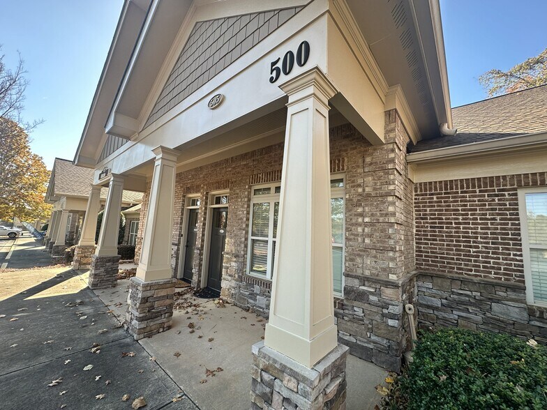 102 Mary Alice Park Rd, Cumming, GA à louer - Photo de l’immeuble – Image 2 sur 26