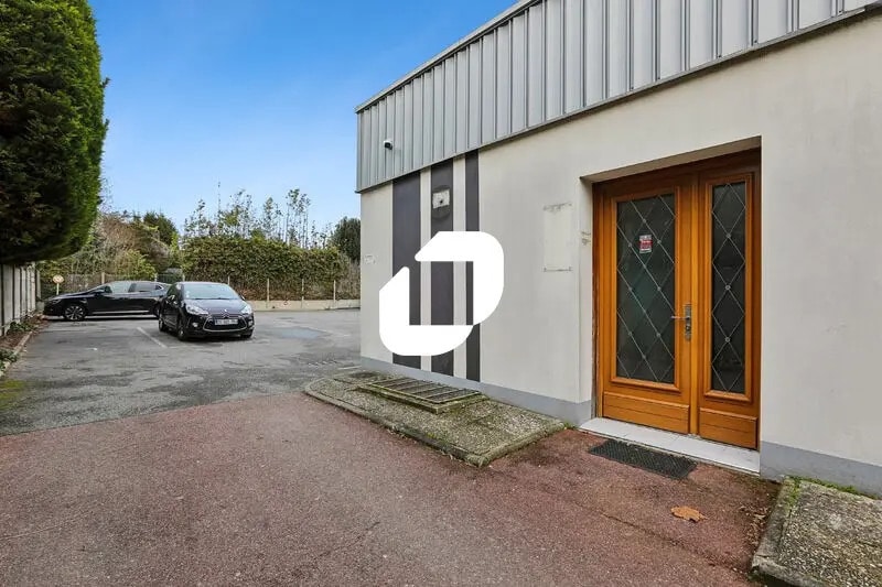 Bureau dans Chilly-Mazarin à louer Photo de l’immeuble– Image 1 sur 15